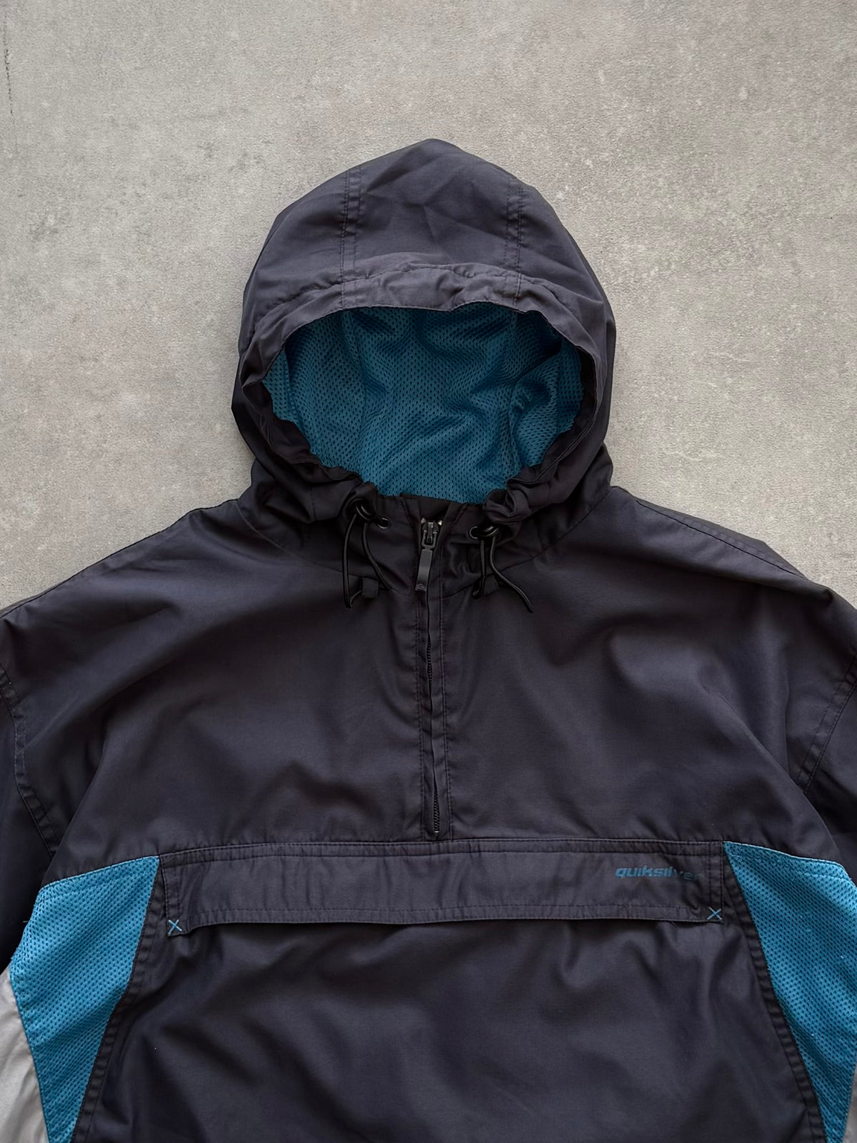 Vintage Quiksilver Windbreaker (M)