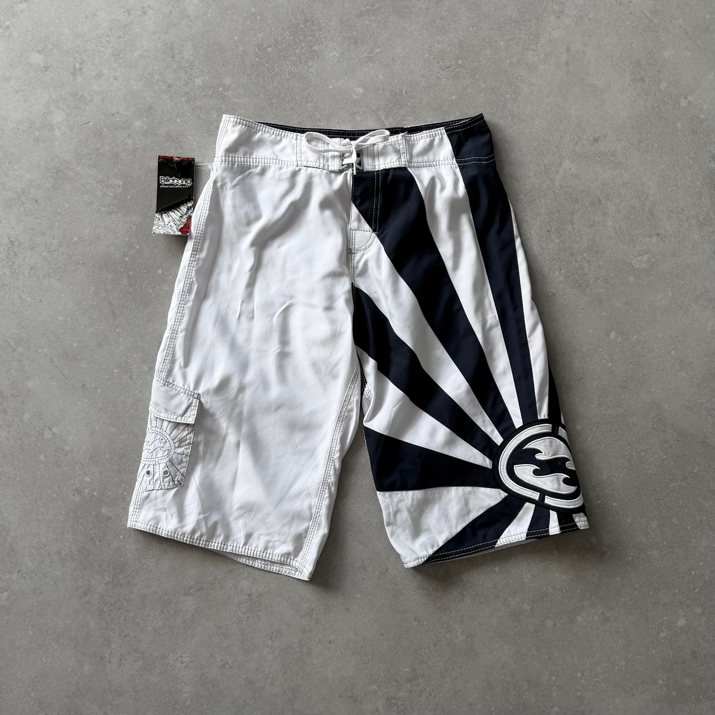 BNWT Vintage Billabong Andy Irons Boardshorts (28)