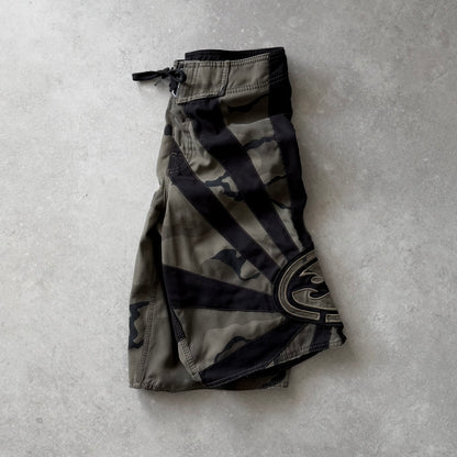 Vintage Billabong Andy Irons Rising Sun Boardshorts (30)