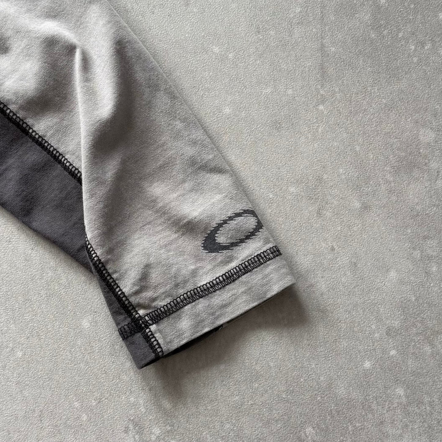 00’s Oakley Long Sleeve T-Shirt (M)