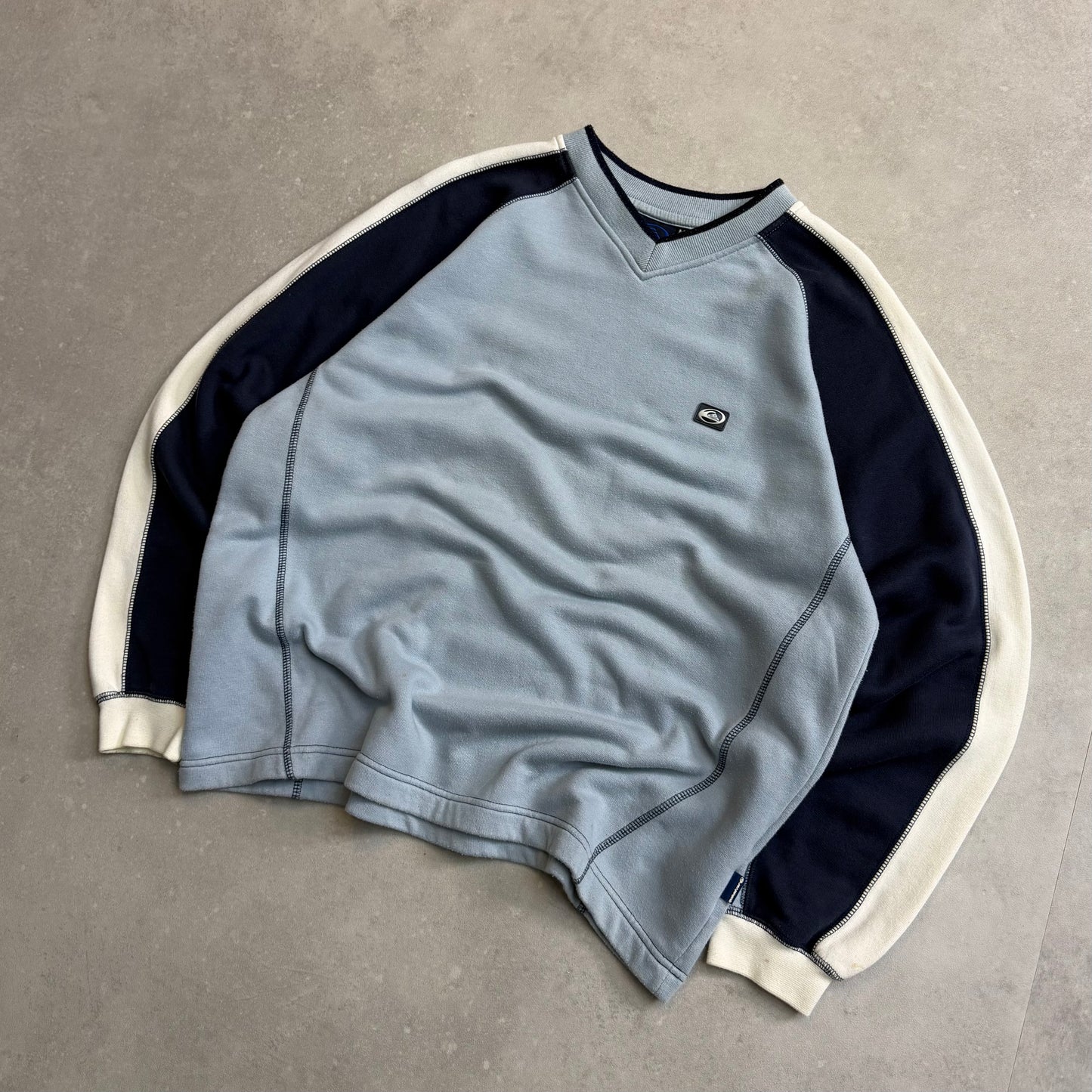 00's Quiksilver V-Neck Sweatshirt (M)