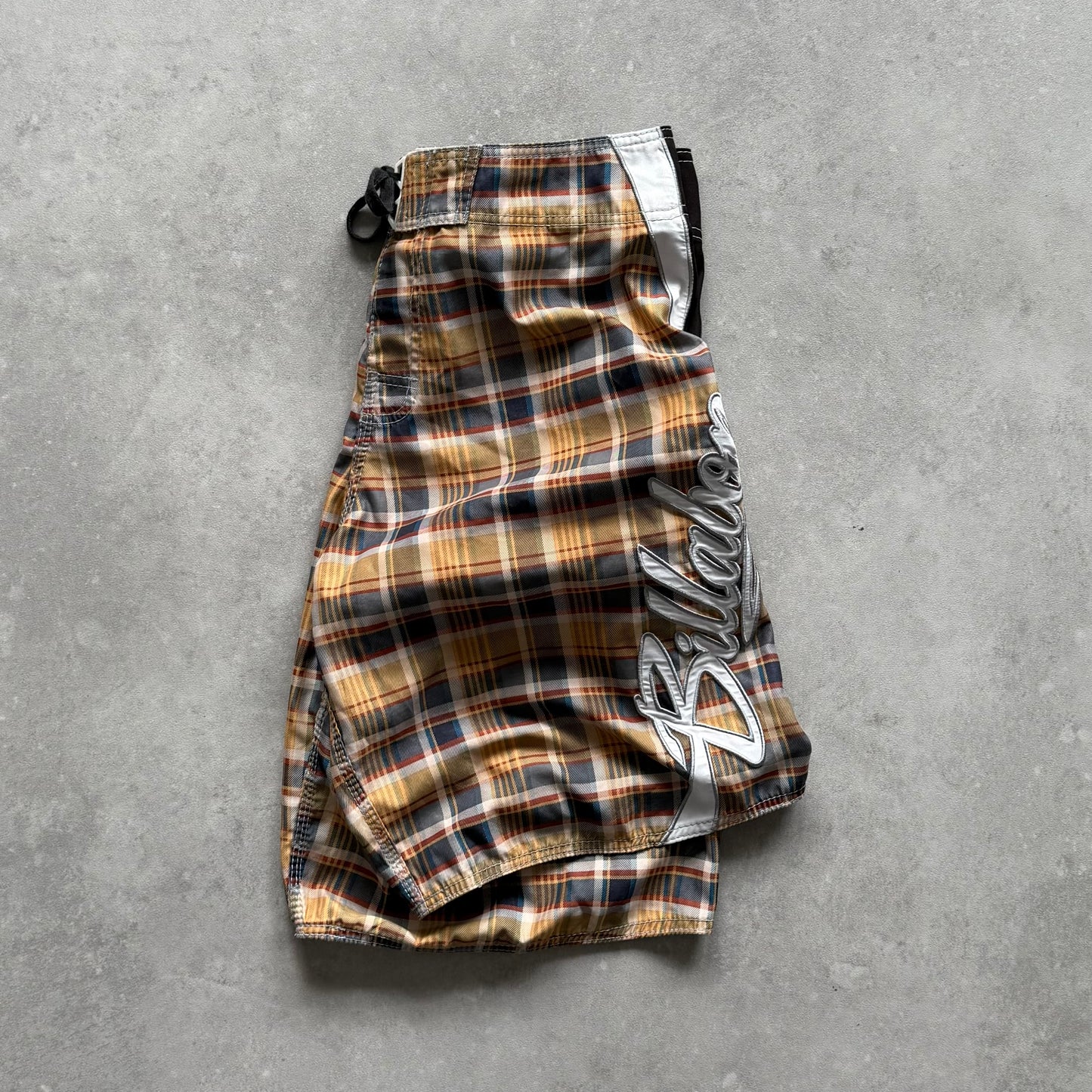 Vintage Billabong Mark Occhilupo BoardShorts (32)