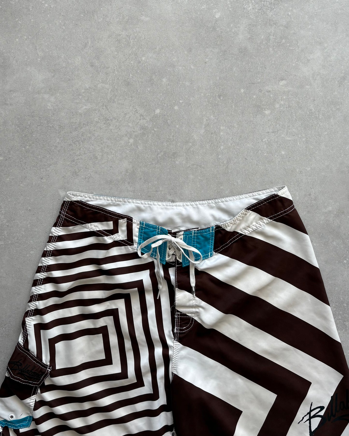 Vintage Billabong Taj Burrow Boardshorts (36)