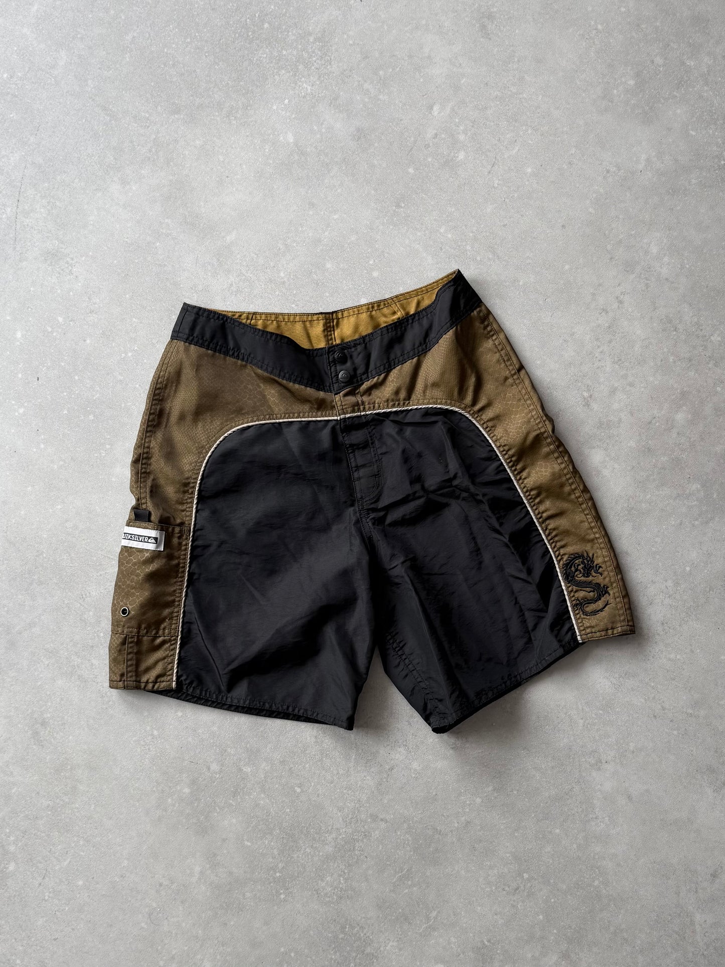 Vintage Quiksilver Dragon Boardshorts (30)