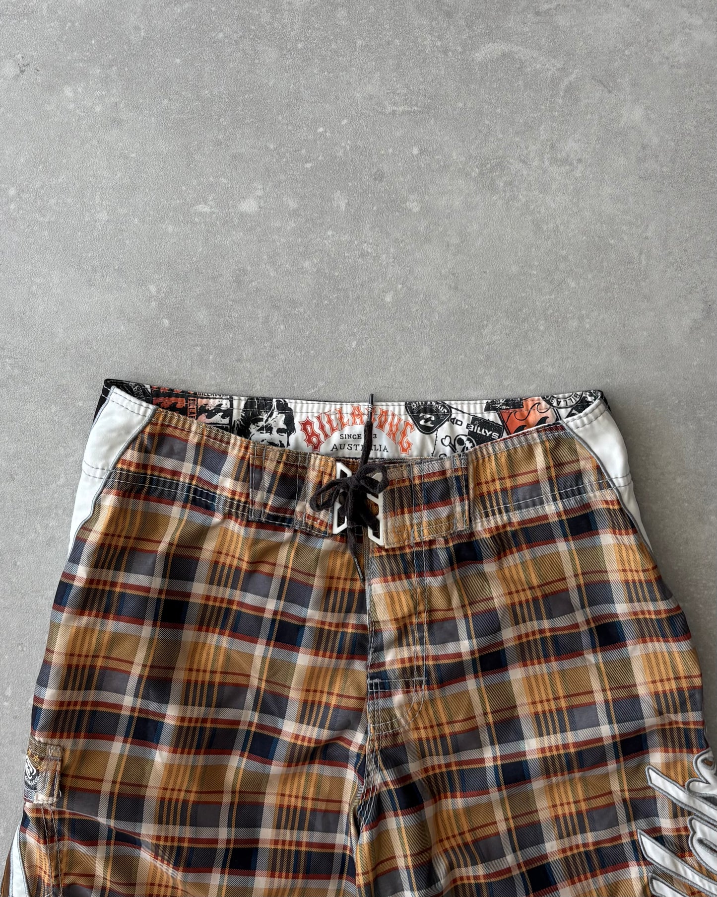 Vintage Billabong Mark Occhilupo Boardshorts (28)