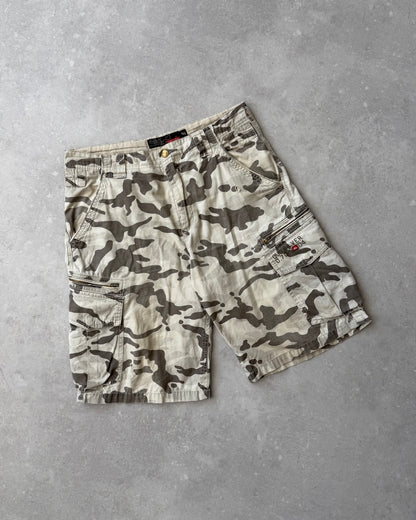 Vintage Quiksilver Camo Cargo Shorts (30)