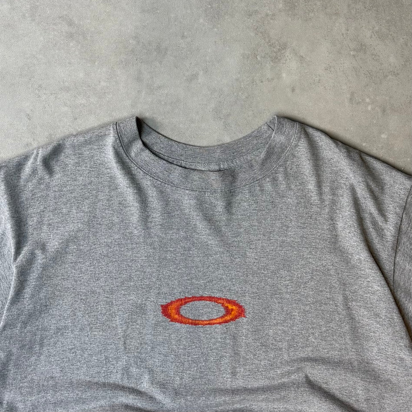 00's Oakley T-shirt (XL)