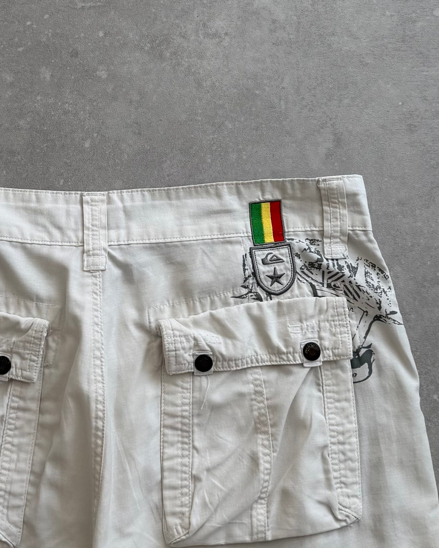 Vintage Quiksilver Cargo Shorts (38)