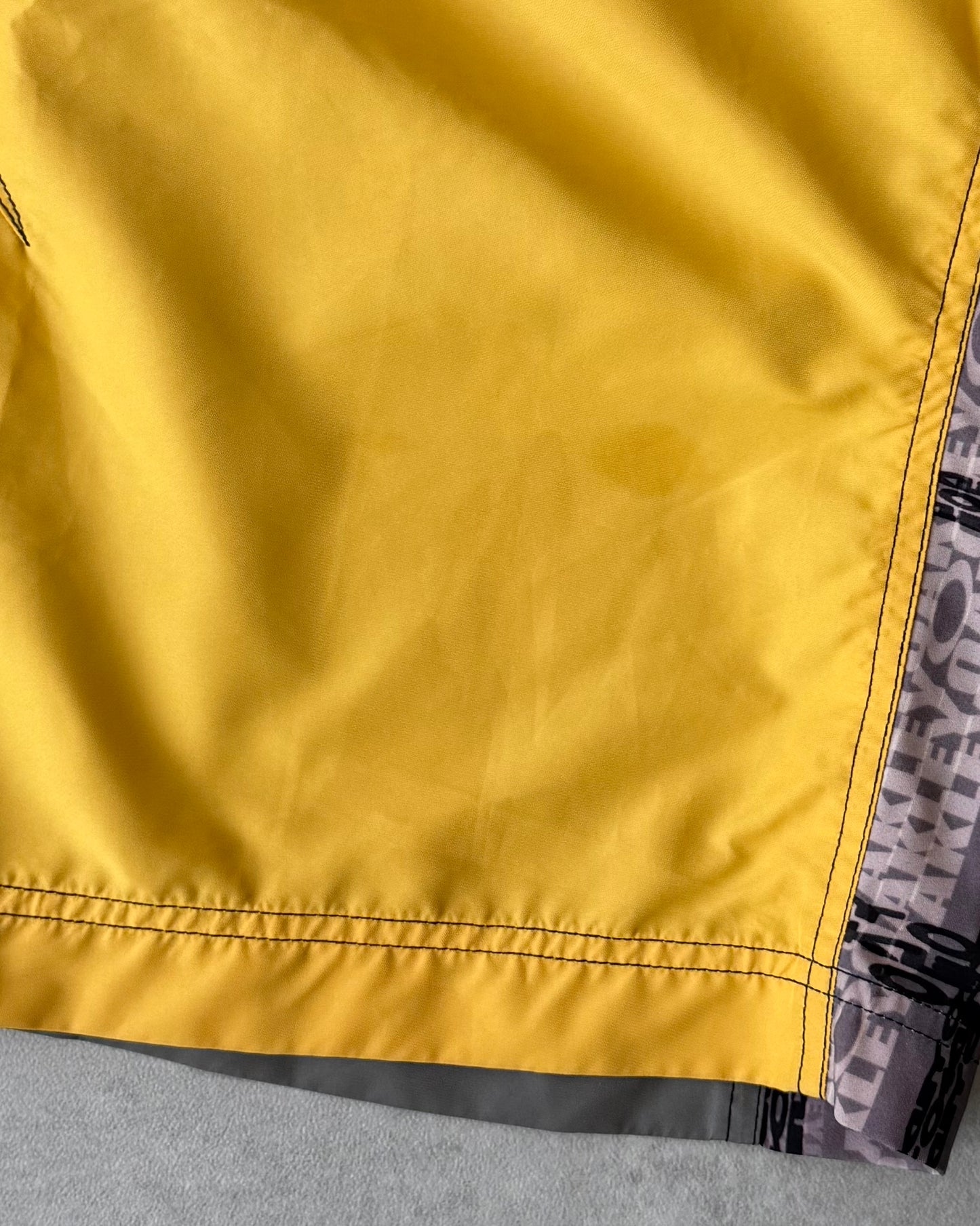 Vintage Oakley Boardshorts (34)