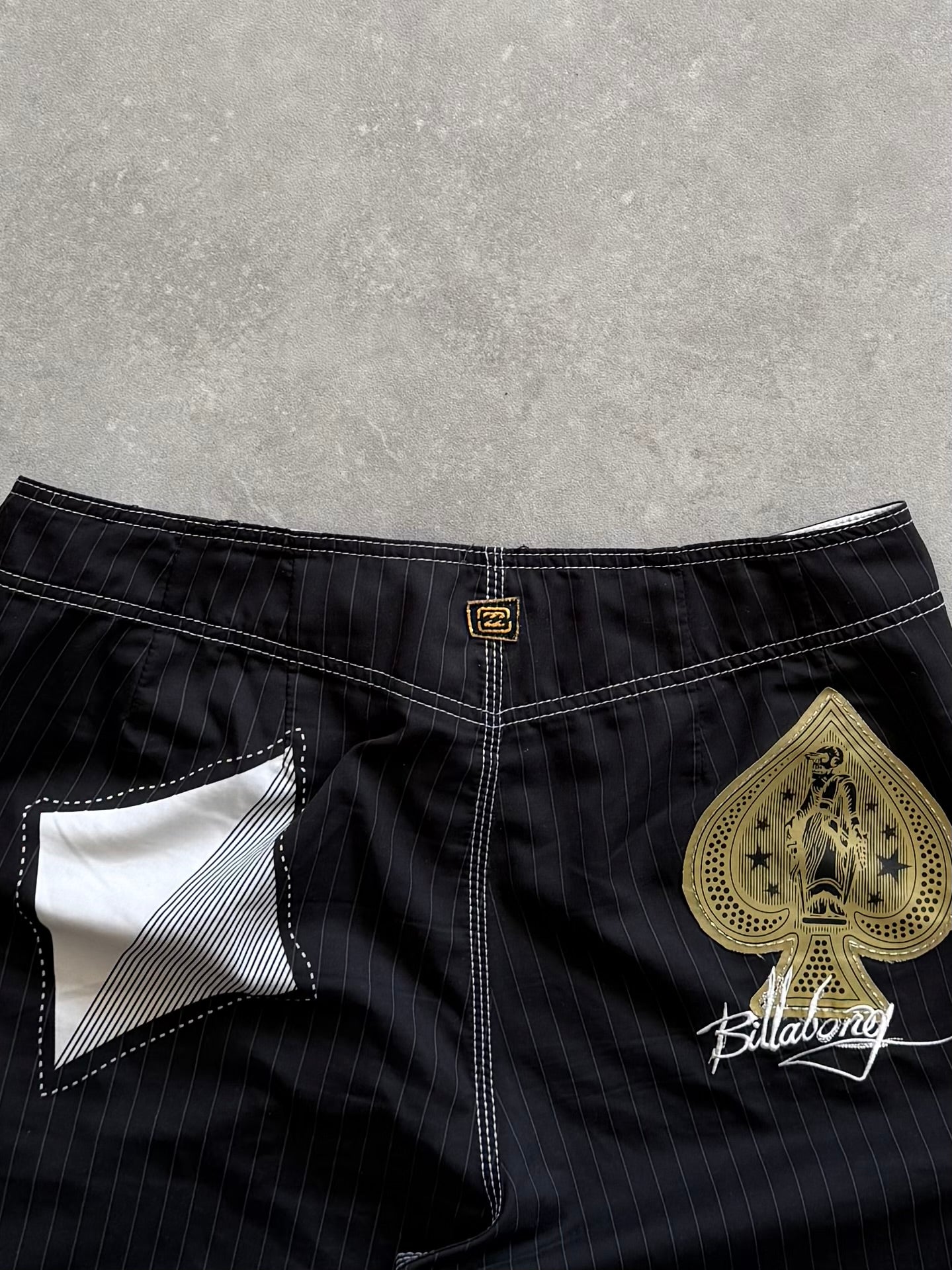 Vintage Billabong Taj Burrow Royal Flush Boardshorts (32)