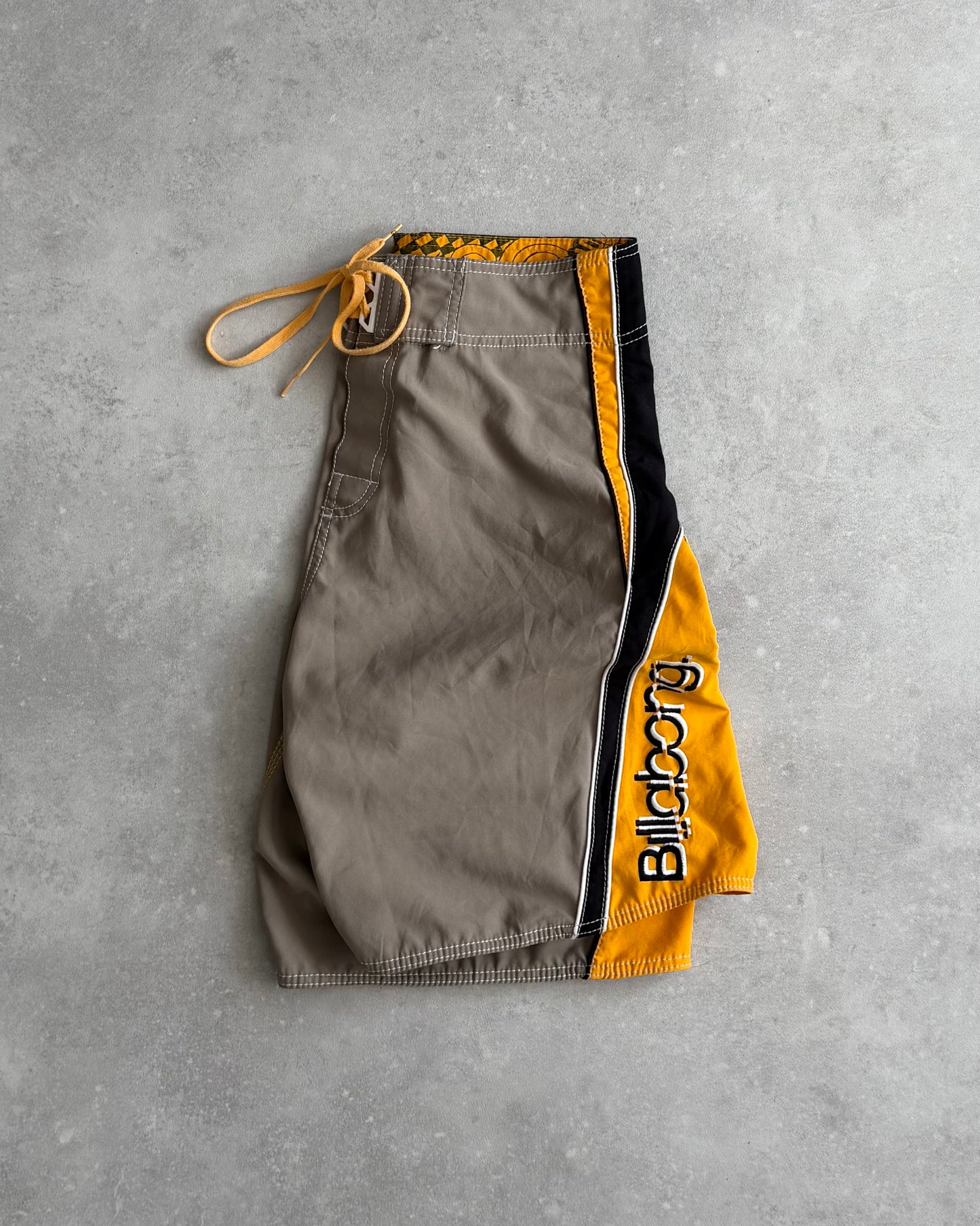 Vintage Billabong Andy Irons Kauai Boardshorts (30)