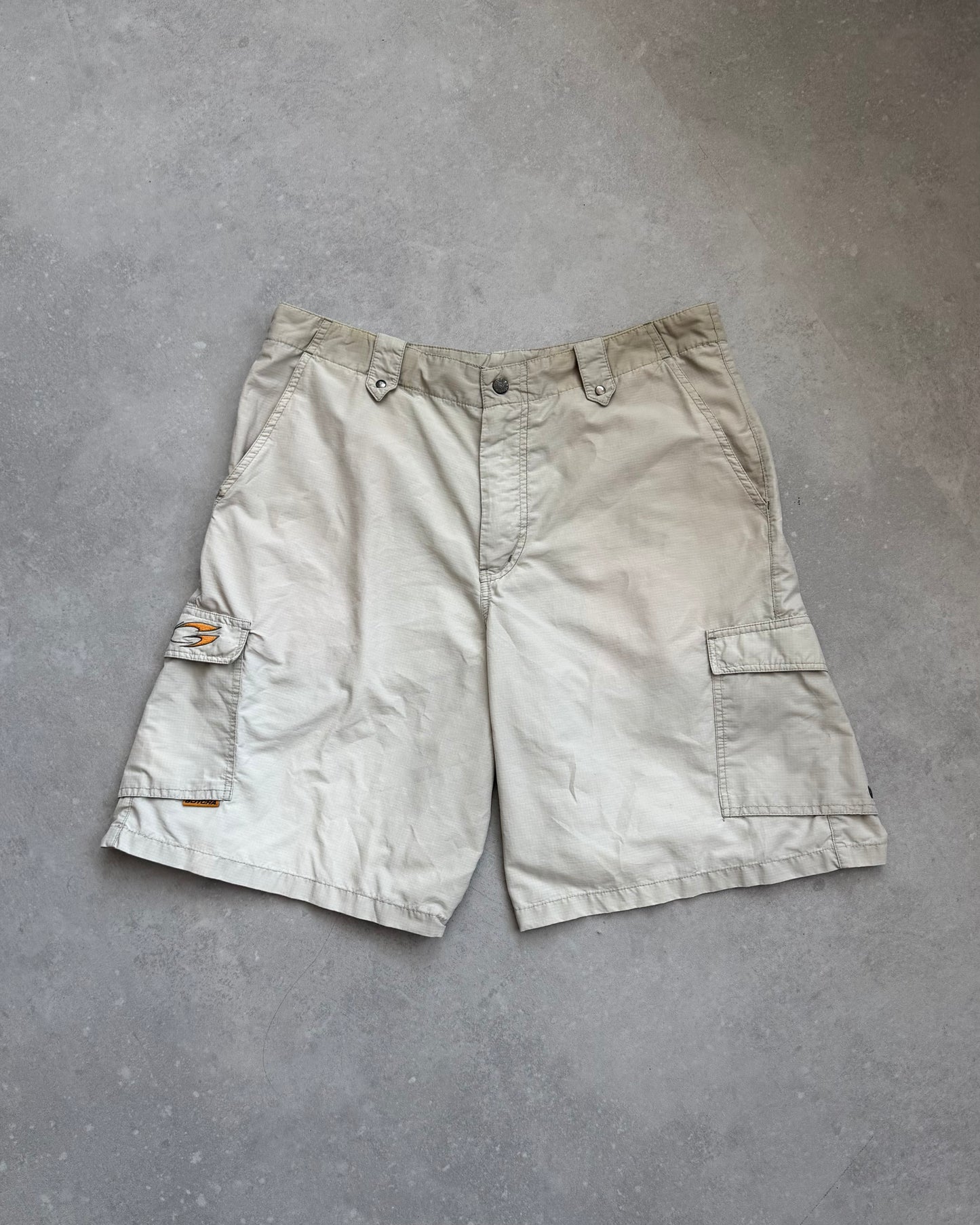 Vintage Gotcha Cargo Shorts (34)