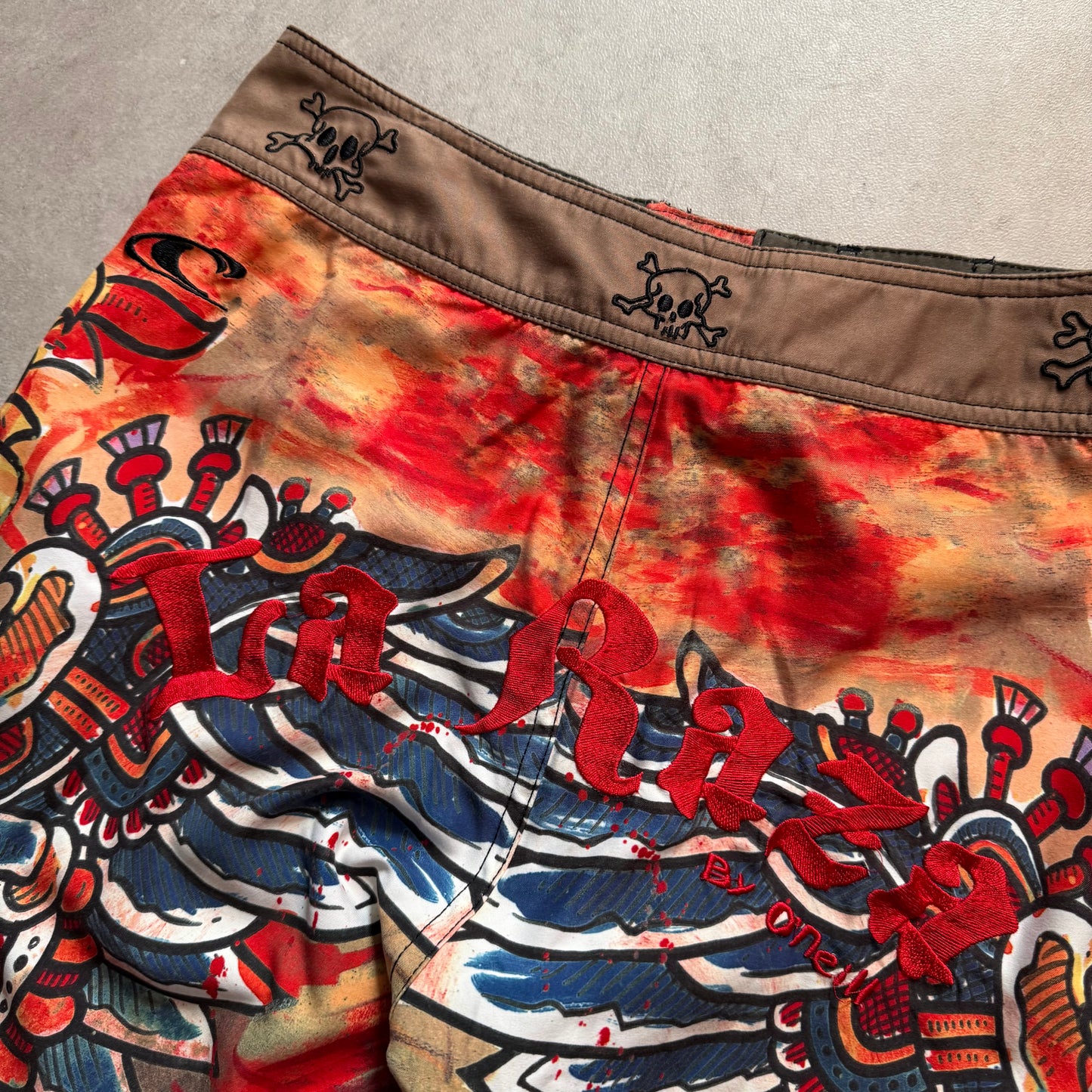 00’s O’Neill ‘La Raza’ Boardshorts (28)