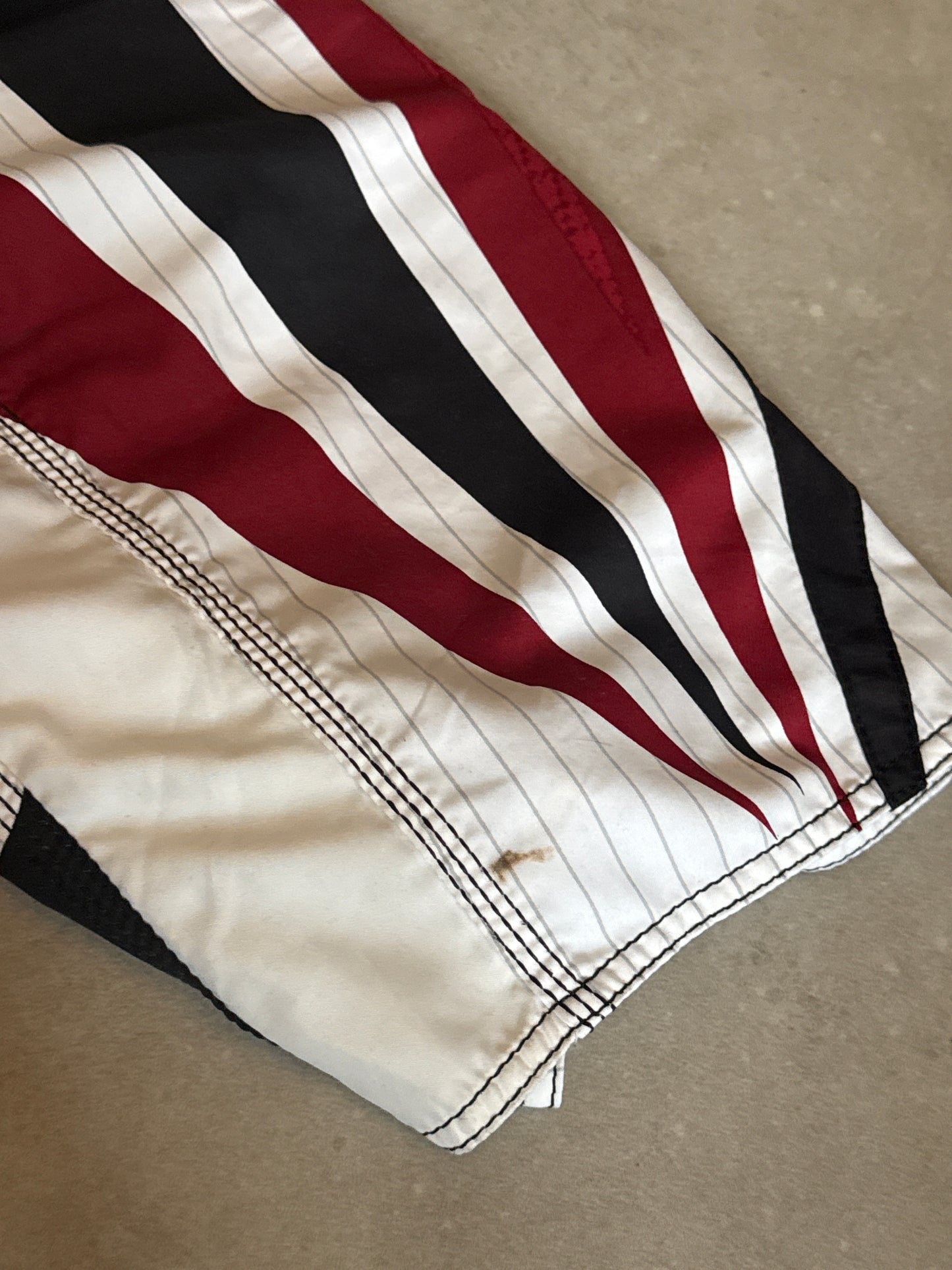00’s Billabong AI Boardshorts (32)