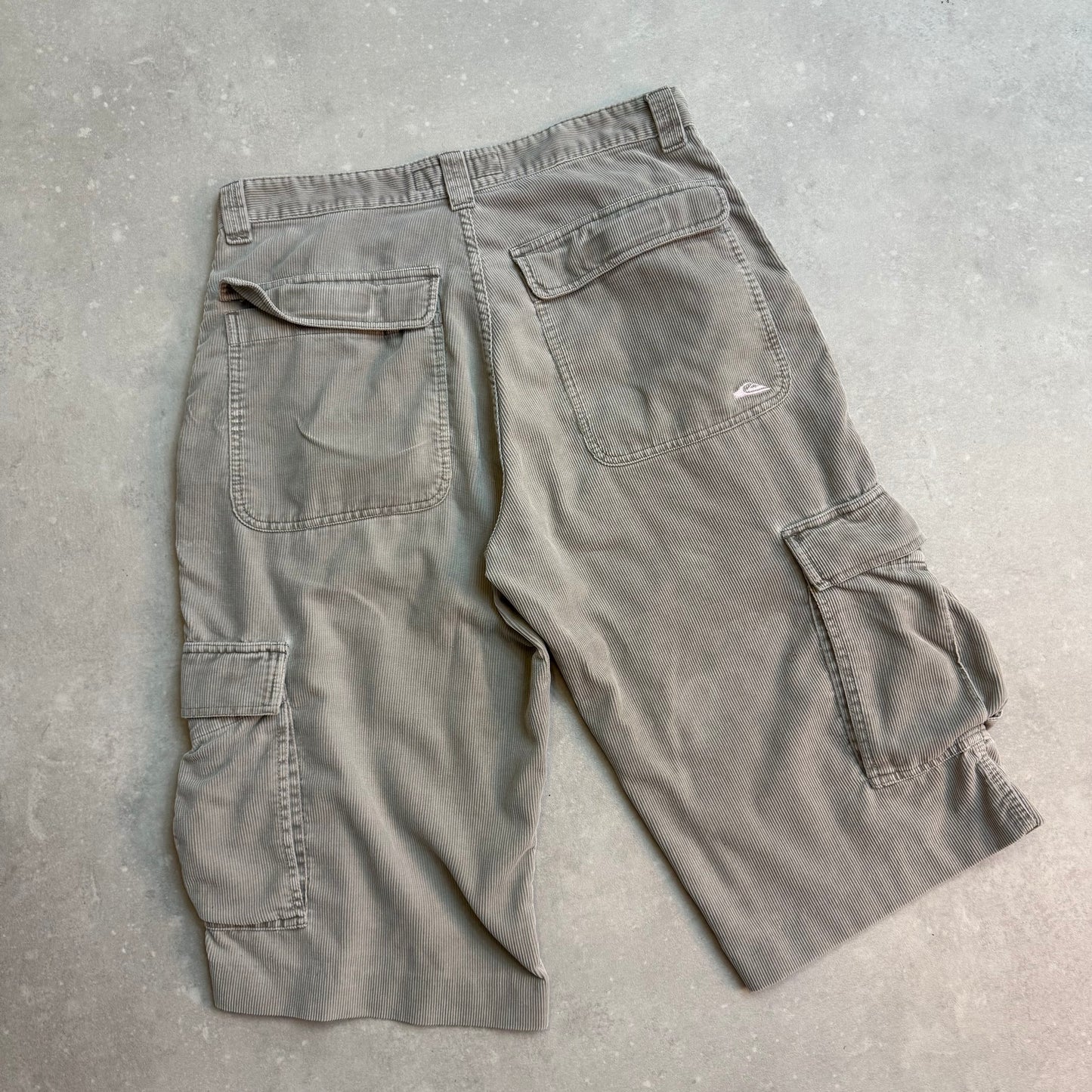 00’s Quiksilver Cargo Shorts (34)