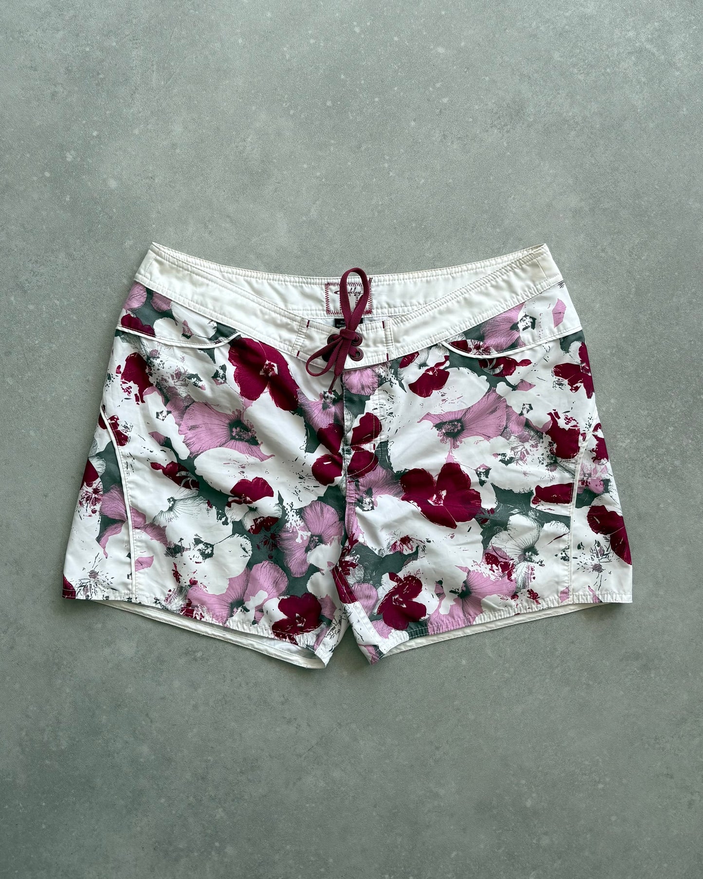 Vintage Oakley Women’s Boardshorts (36)