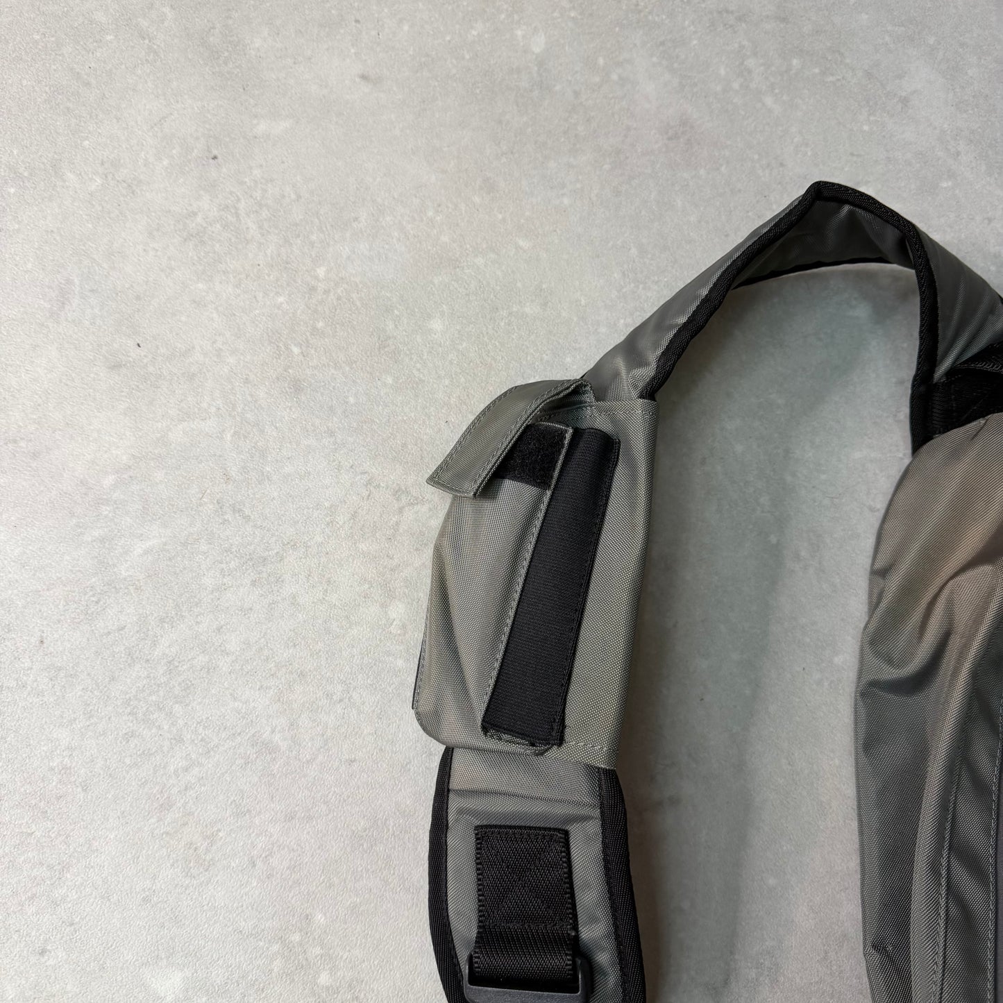 00’s Quiksilver Crossbody Bag