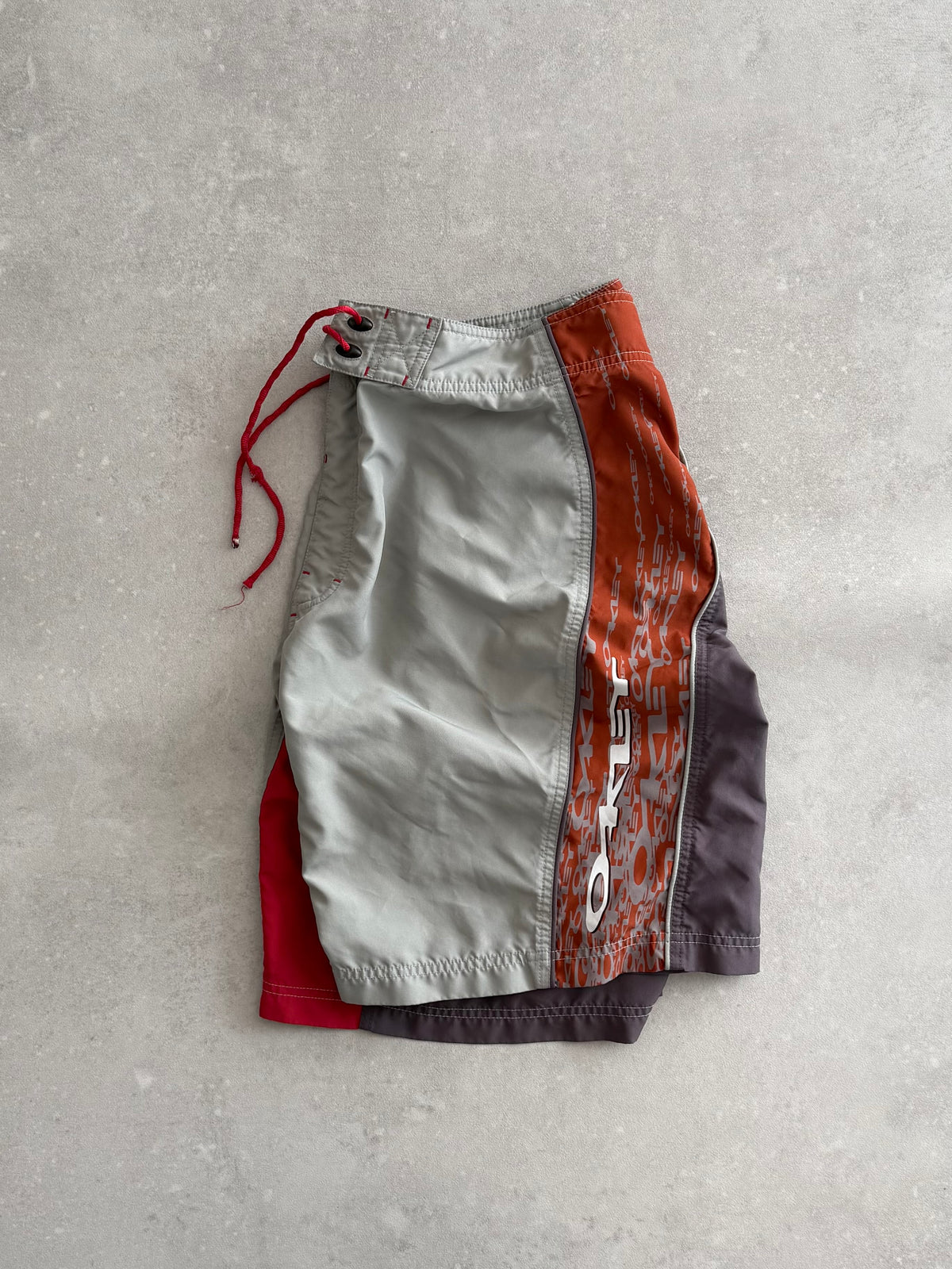 Vintage Oakley Boardshorts (32)