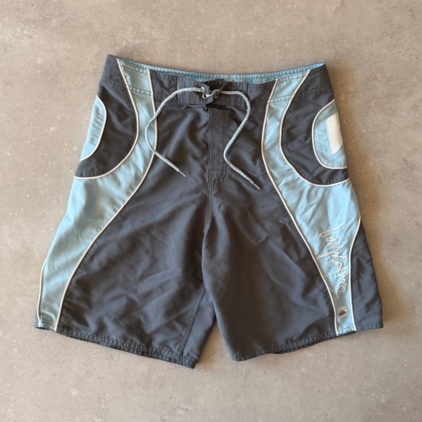 00’s Quiksilver Boardies (32)