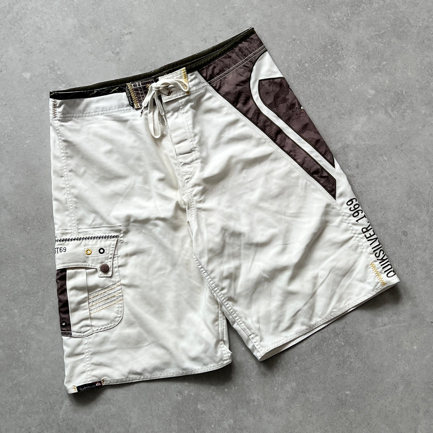 Vintage Quiksilver Boardshorts (34)