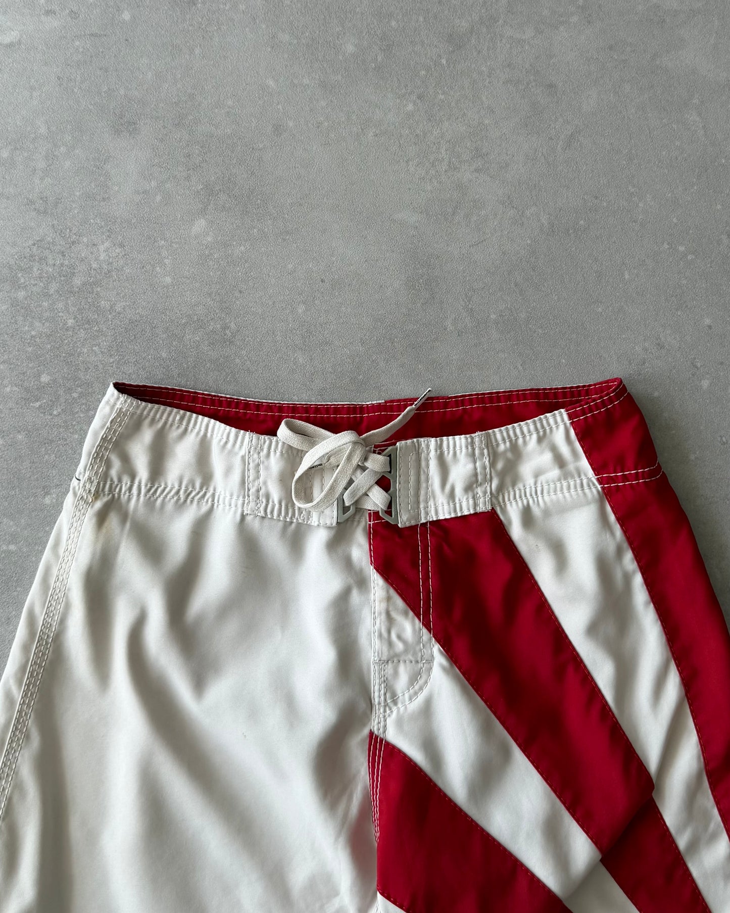 Vintage Billabong Andy Irons Rising Sun Boardshorts (26)