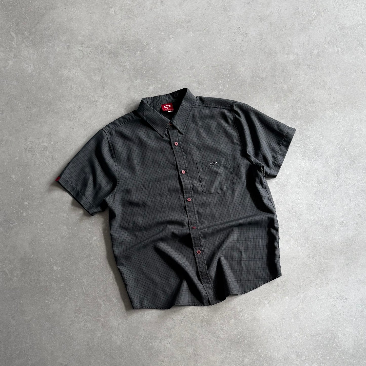 00's Oakley Button up Shirt (L)