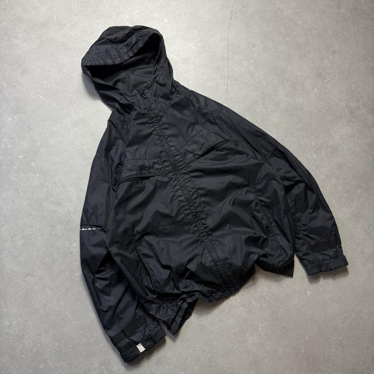 2000’s Oakley Windbreaker