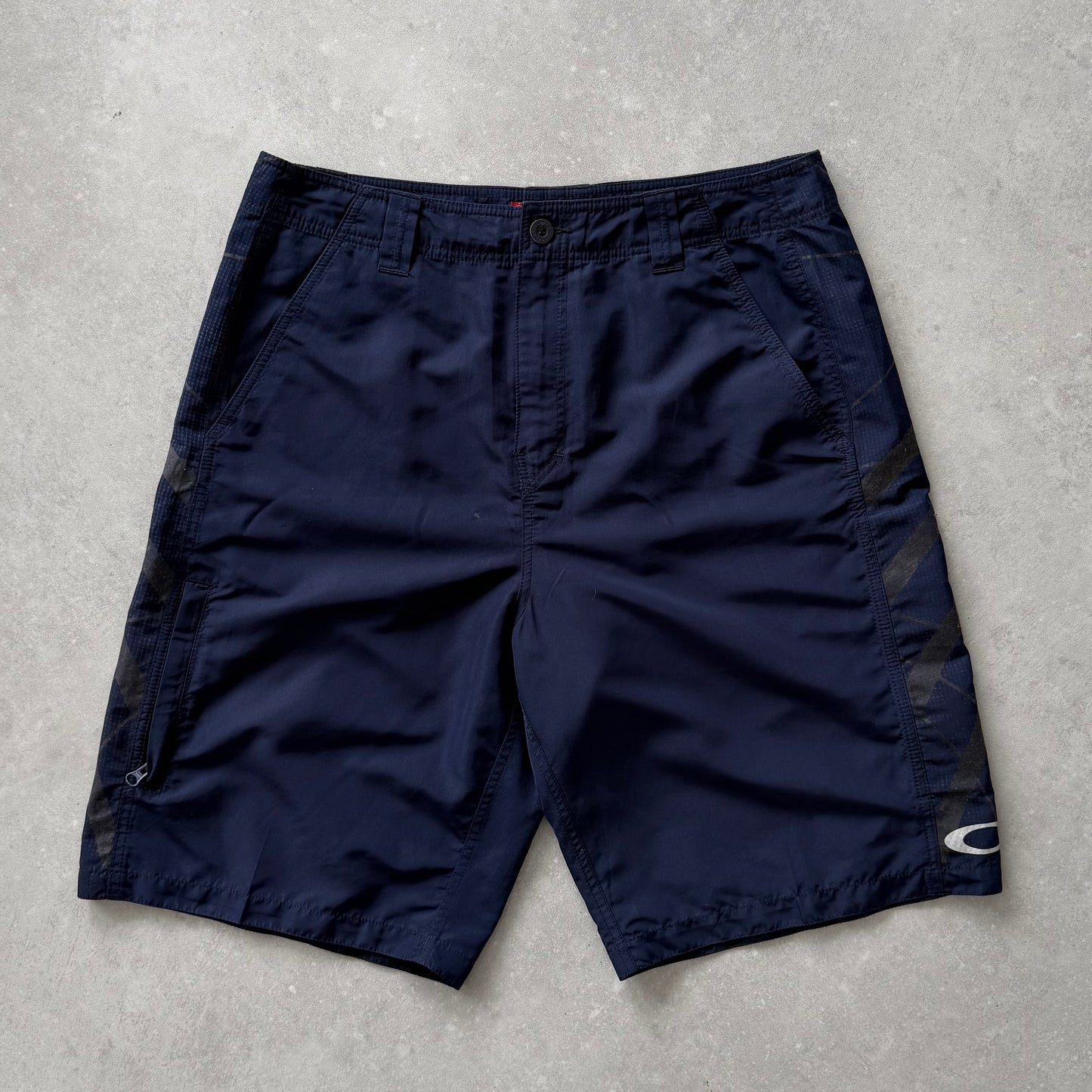 00’s Oakley Cargo Shorts (36)