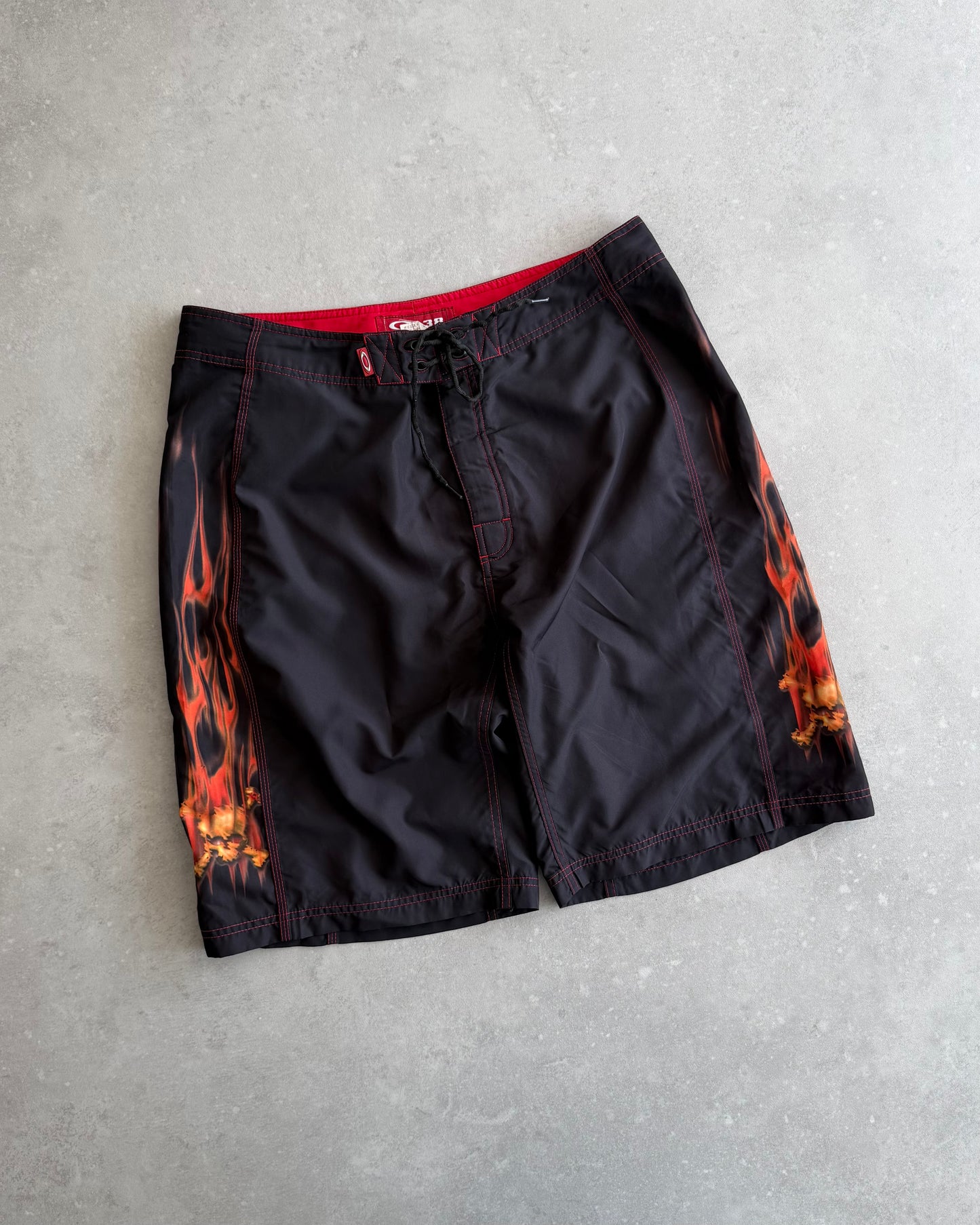 Vintage Oakley Flame Boardshorts (38)