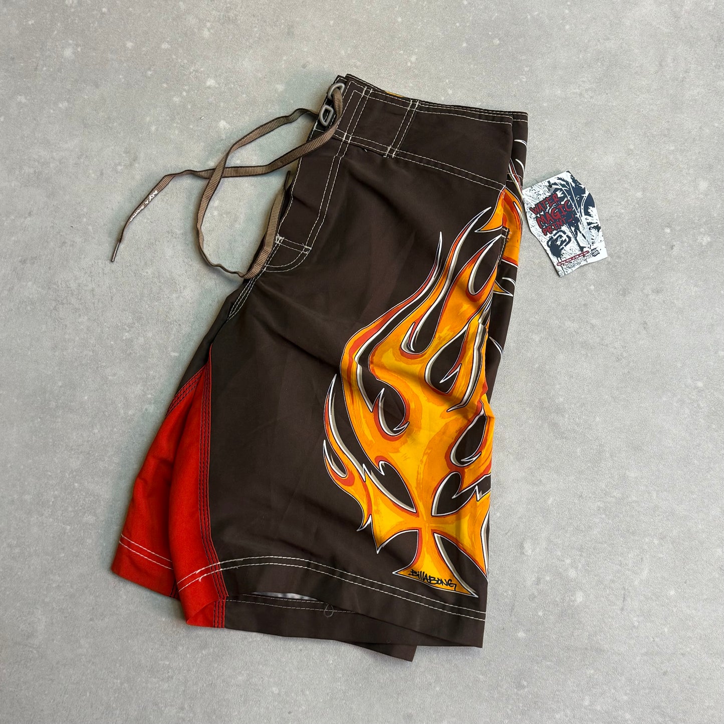 BNWT Billabong Flame Shorts (28)