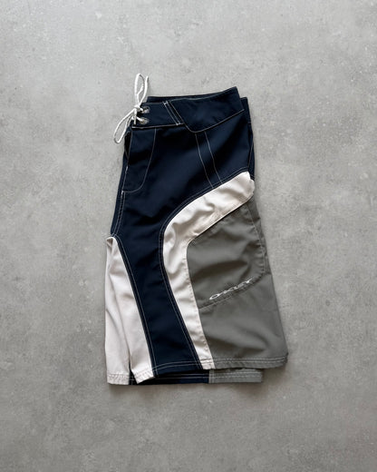 Vintage Oakley Boardshorts (36)