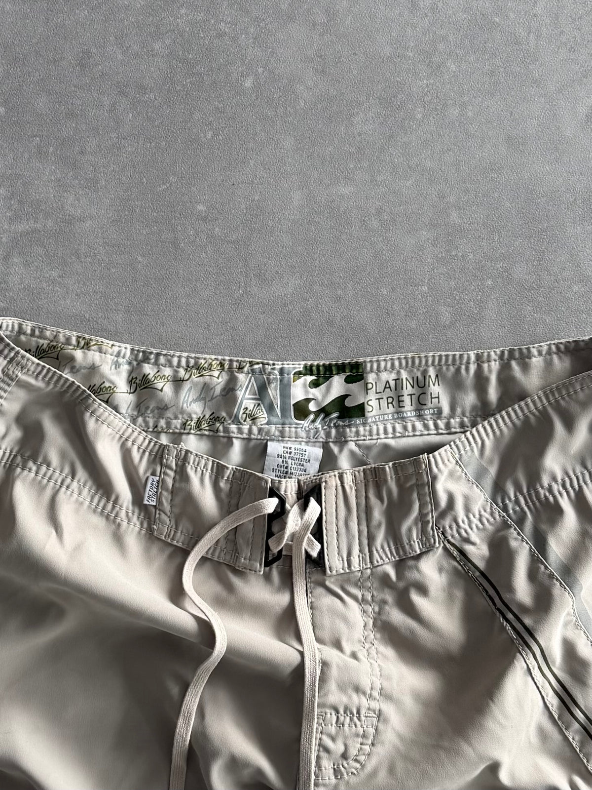 Vintage Billabong Andy Irons Shogun Boardshorts (34)