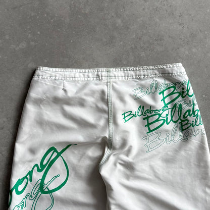 Vintage Billabong 3/4 length Boardshorts (Wmns 32)