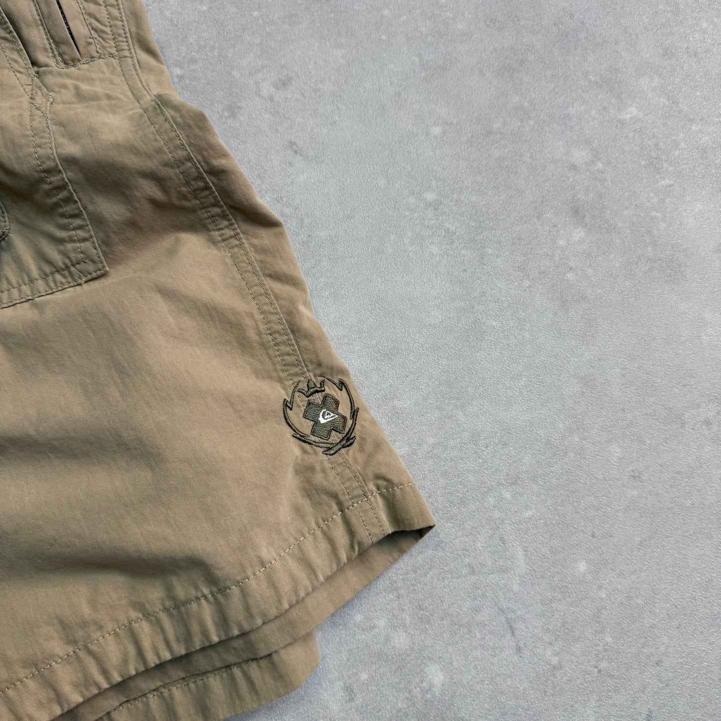 00’s Quiksilver Cargo Shorts (36)