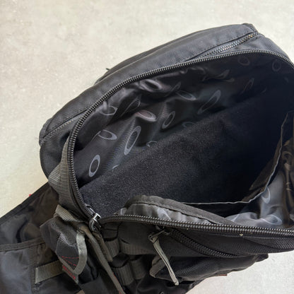 Vintage Oakley Tactical Field Gear AP SI 1.O Messenger Sling bag