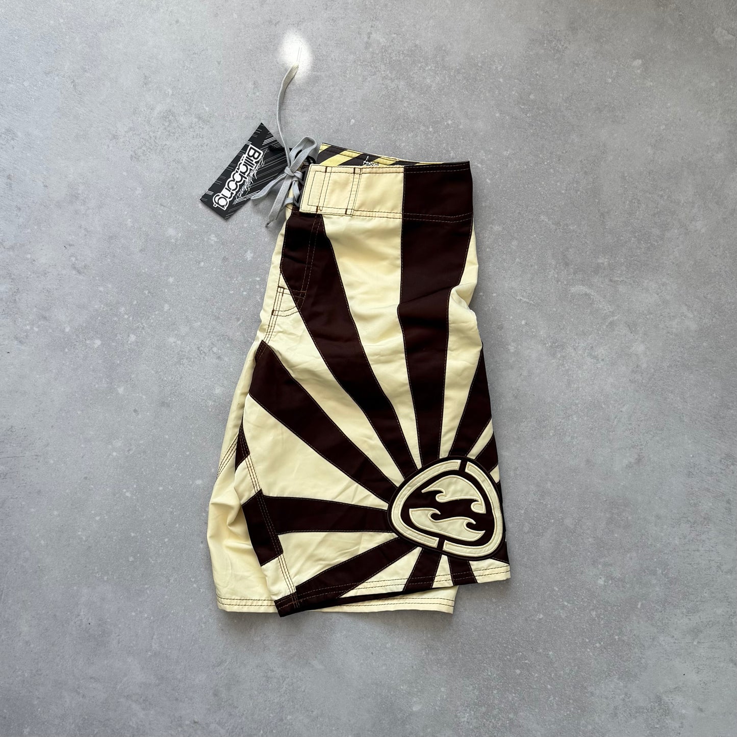 BNWT 00’s Billabong Andy Irons Rising Sun Boardshorts (32)