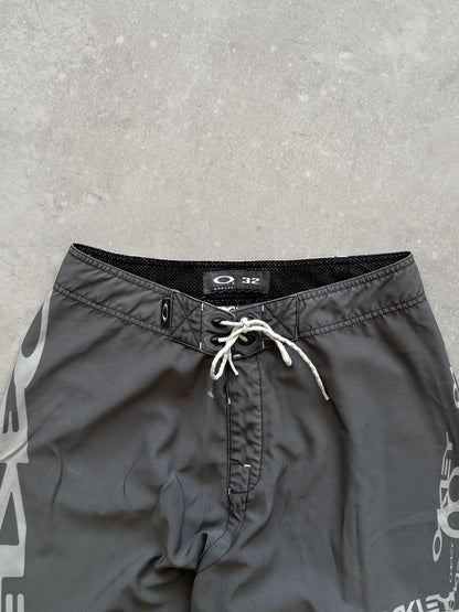 Vintage Oakley Boardshorts (32)
