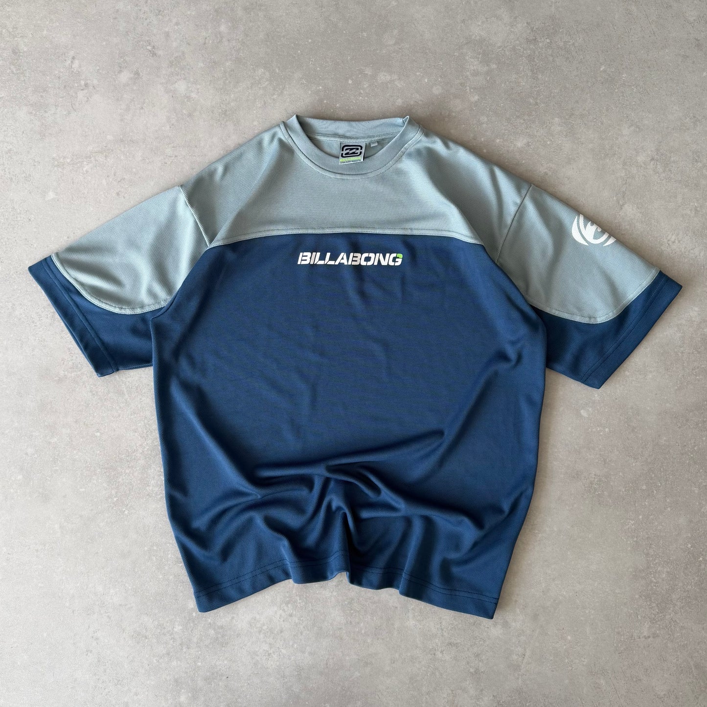 00’s Billabong T-shirt (L)