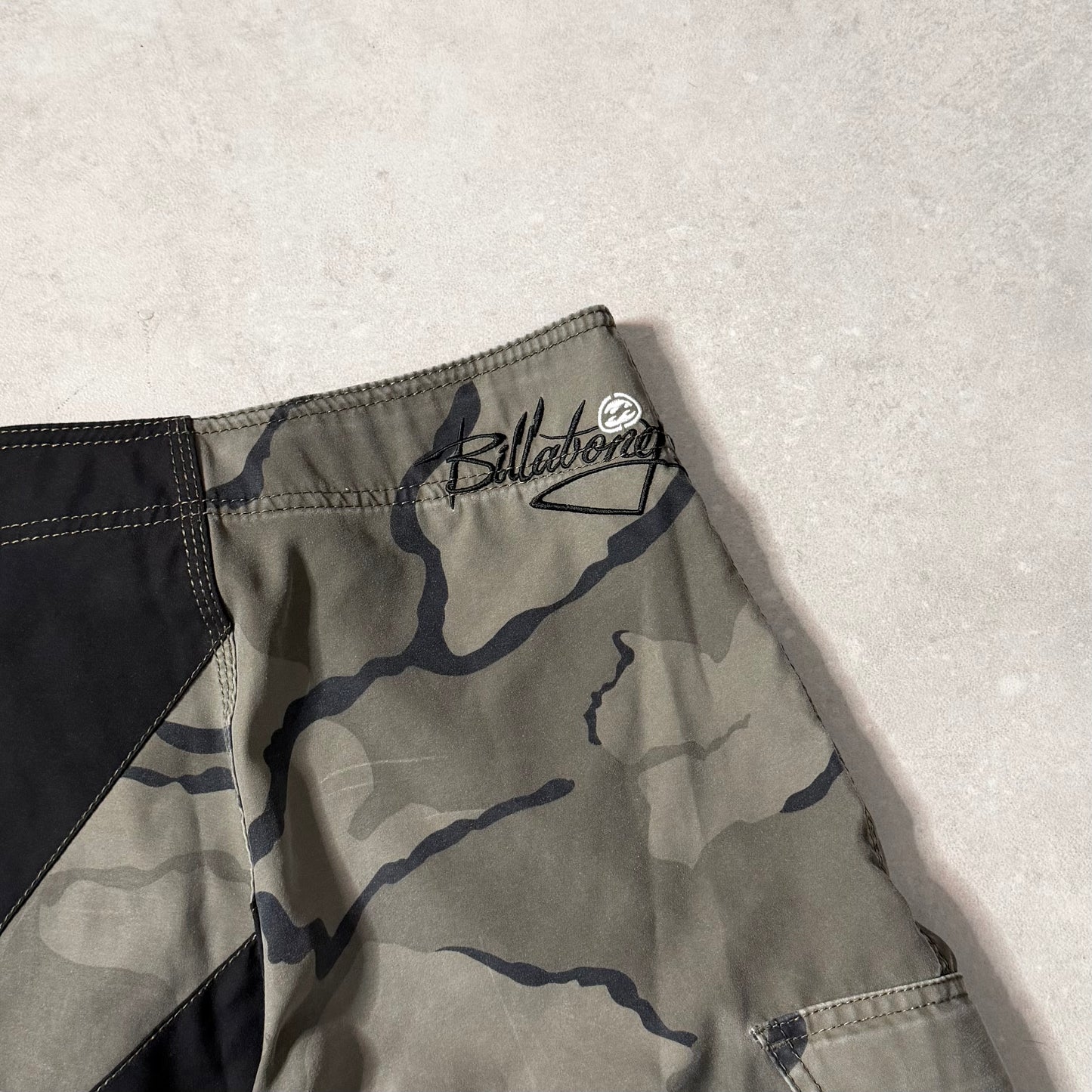 Billabong Andy Irons Signature Boardshorts (31)