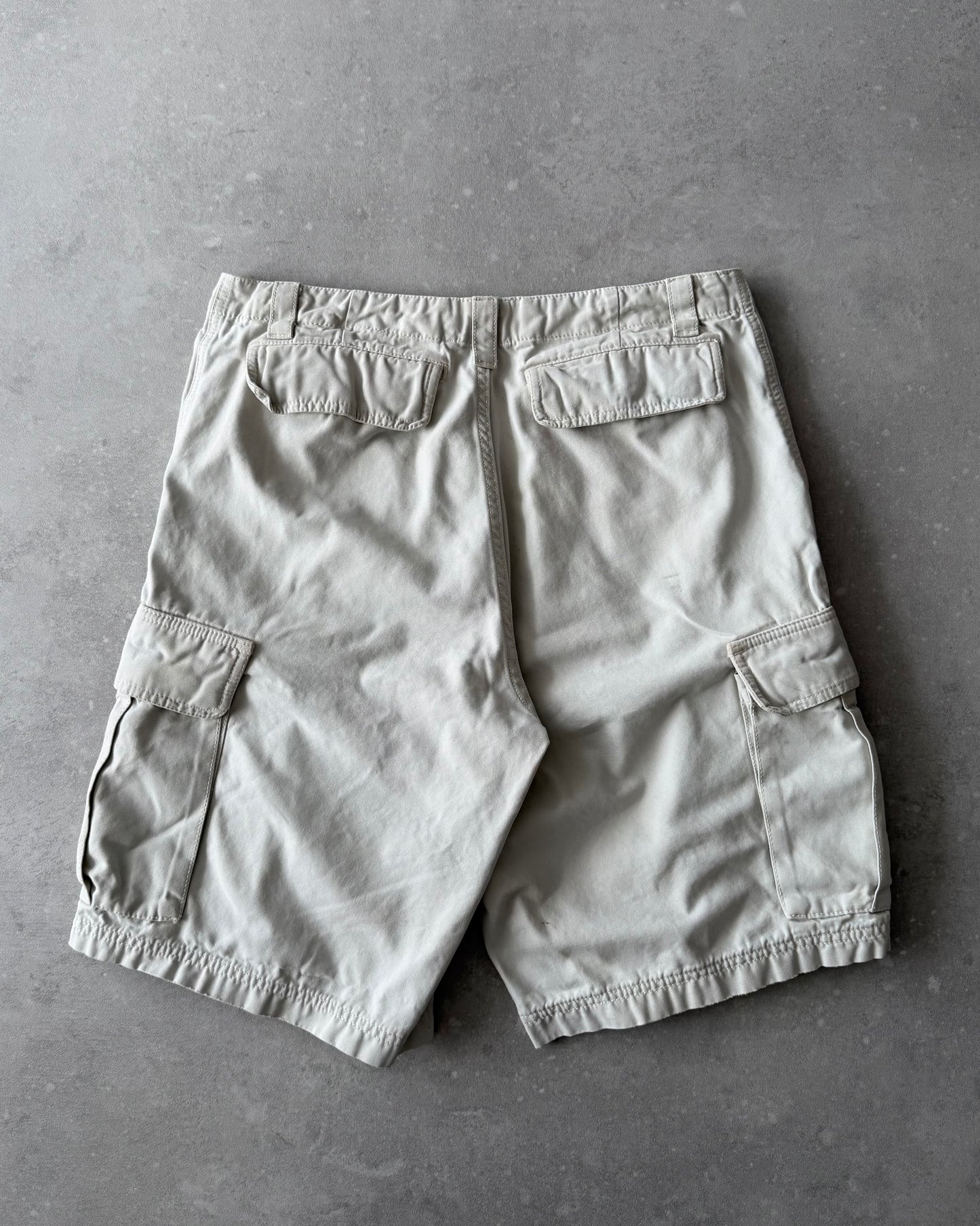 Vintage Quiksilver Women’s Cargo Shorts (33)