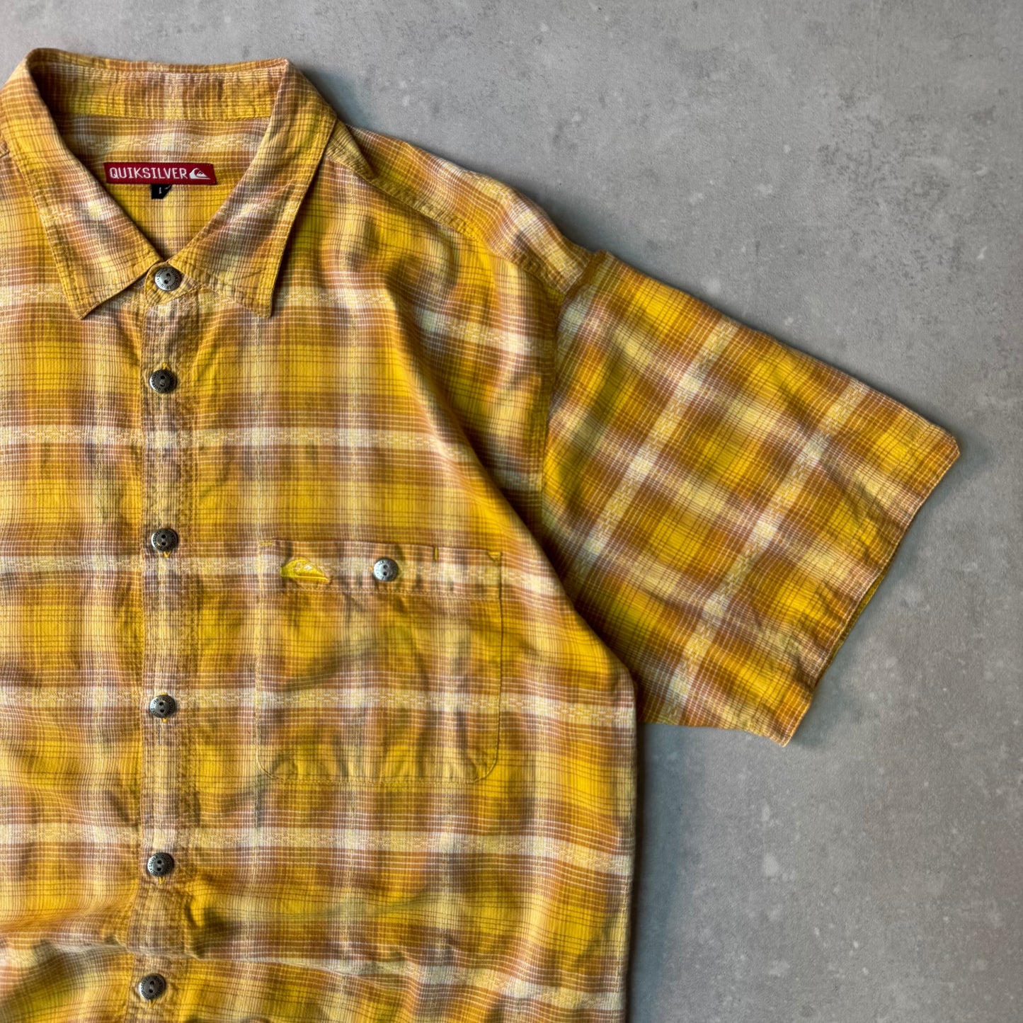 00's Quiksilver shirt (L)