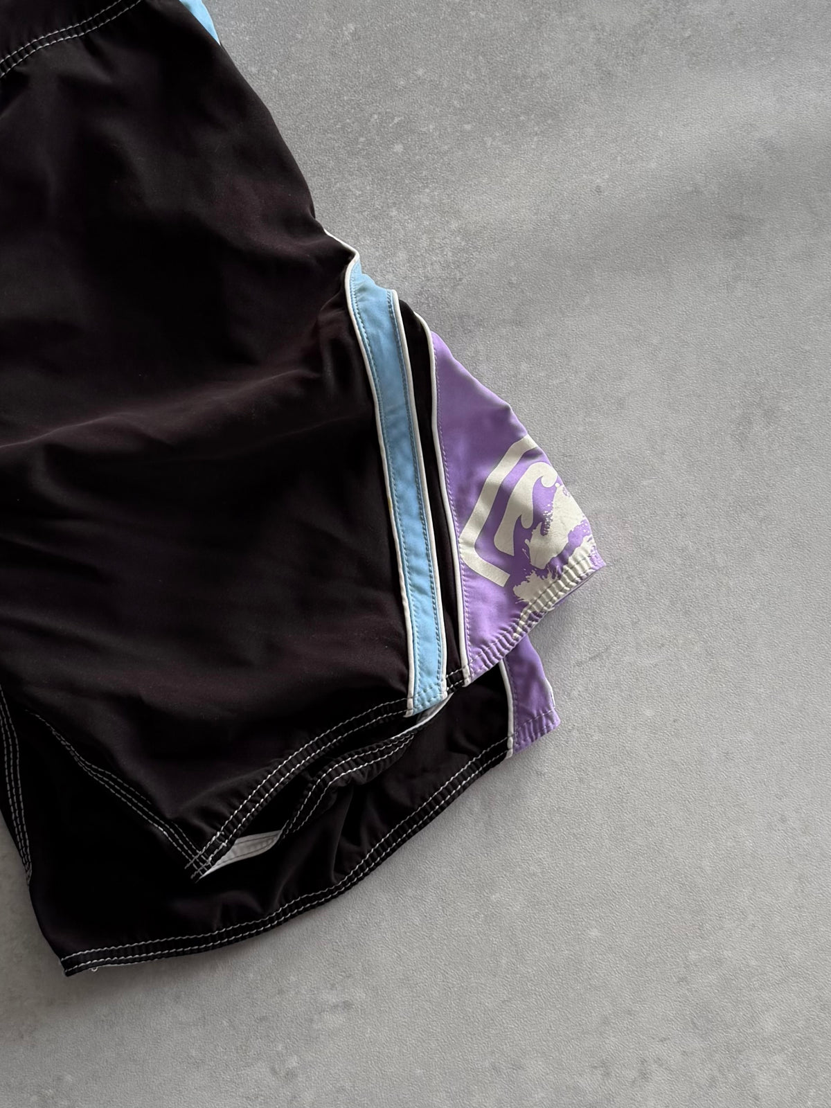 Vintage Billabong Andy Irons Kauai Boardshorts (34)
