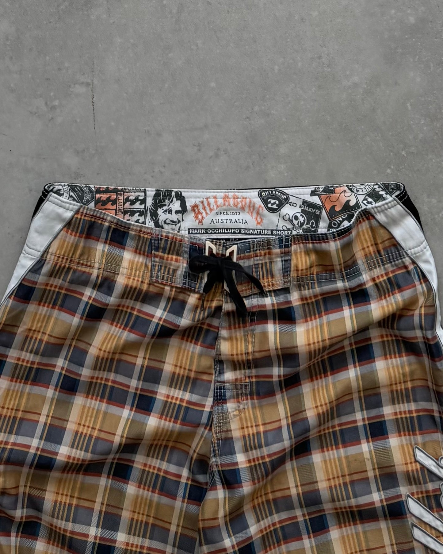 Vintage Billabong Mark Occhilupo Boardshorts (33)