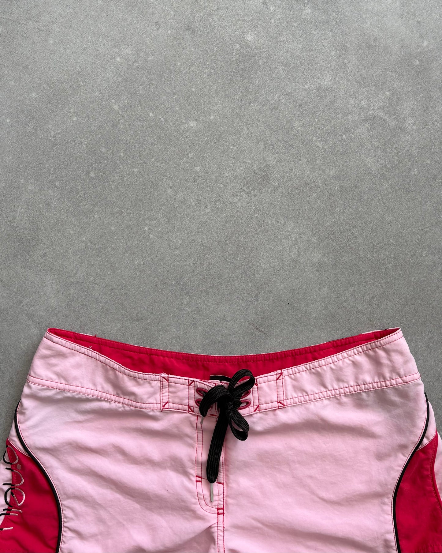 Vintage O’Neill Women’s Boardshorts (32)
