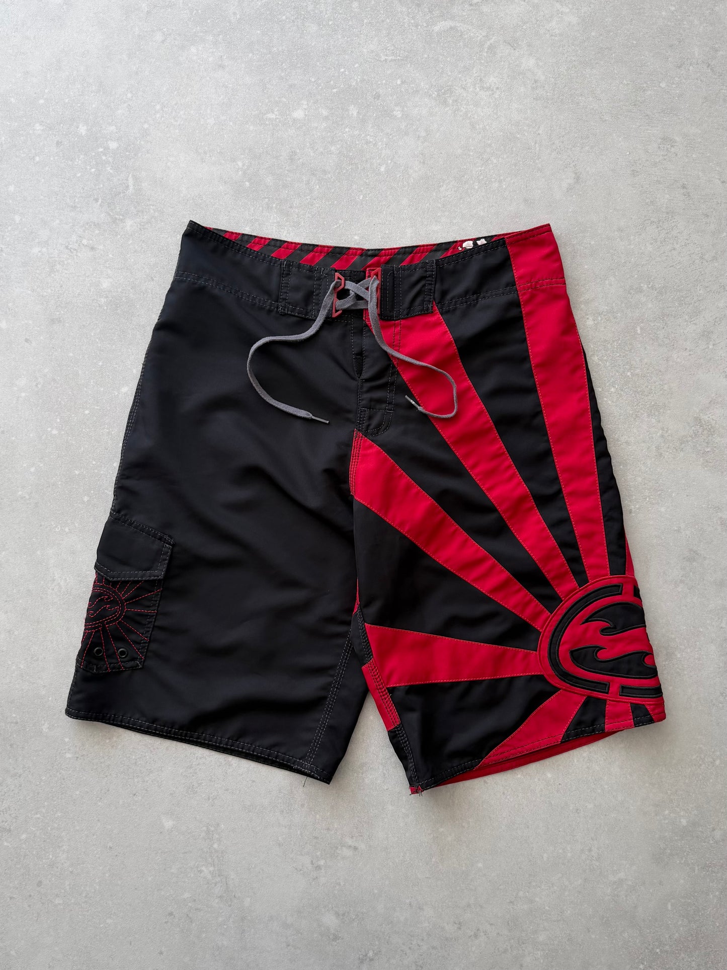 Vintage Billabong Andy Irons Rising Sun Boardshorts (32)