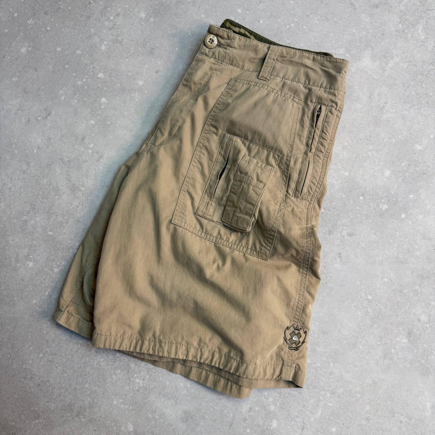 00’s Quiksilver Cargo Shorts (36)