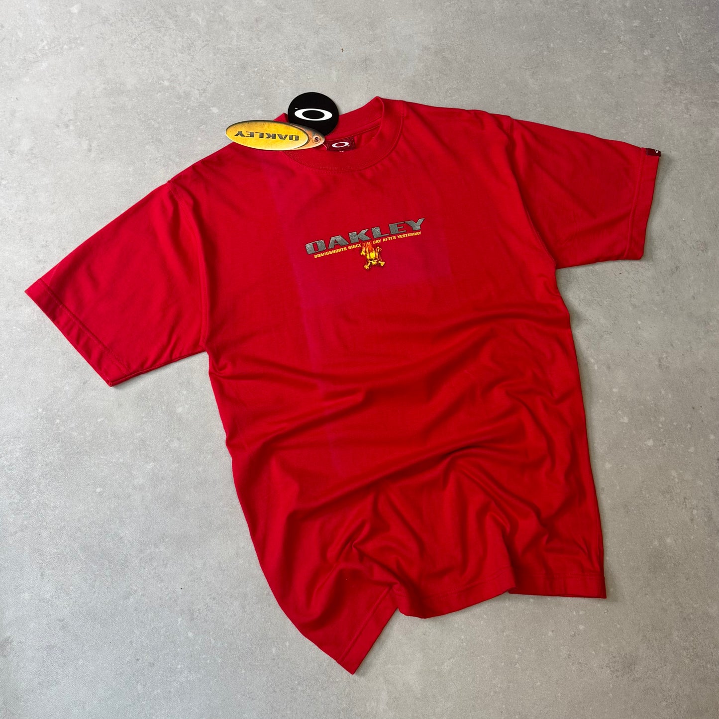 Deadstock 00’s Oakley T-shirt (M)