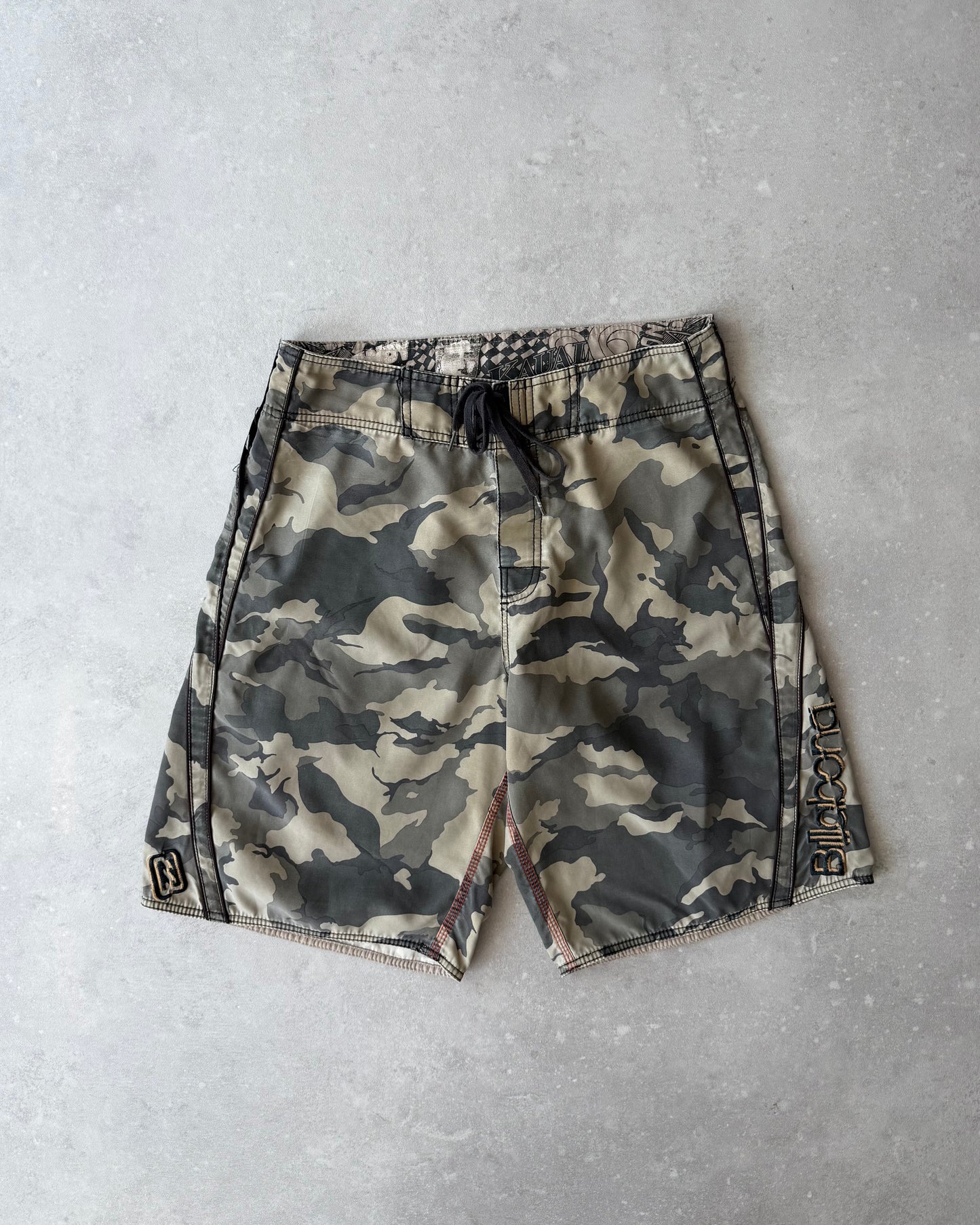 Vintage Billabong Andy Irons Kauai Boardshorts (32)