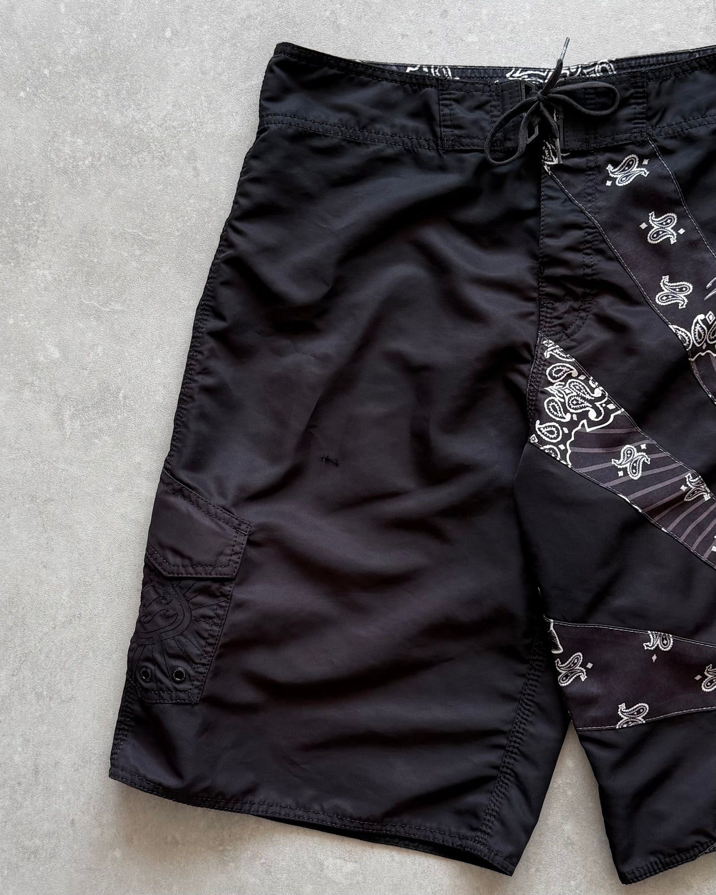 Vintage Billabong Paisley Rising Sun Boardshorts (36)