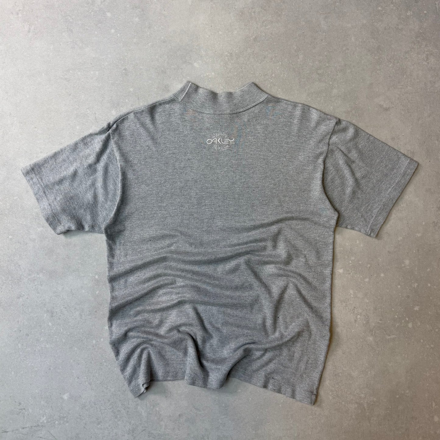 90’s Oakley T-shirt (S)